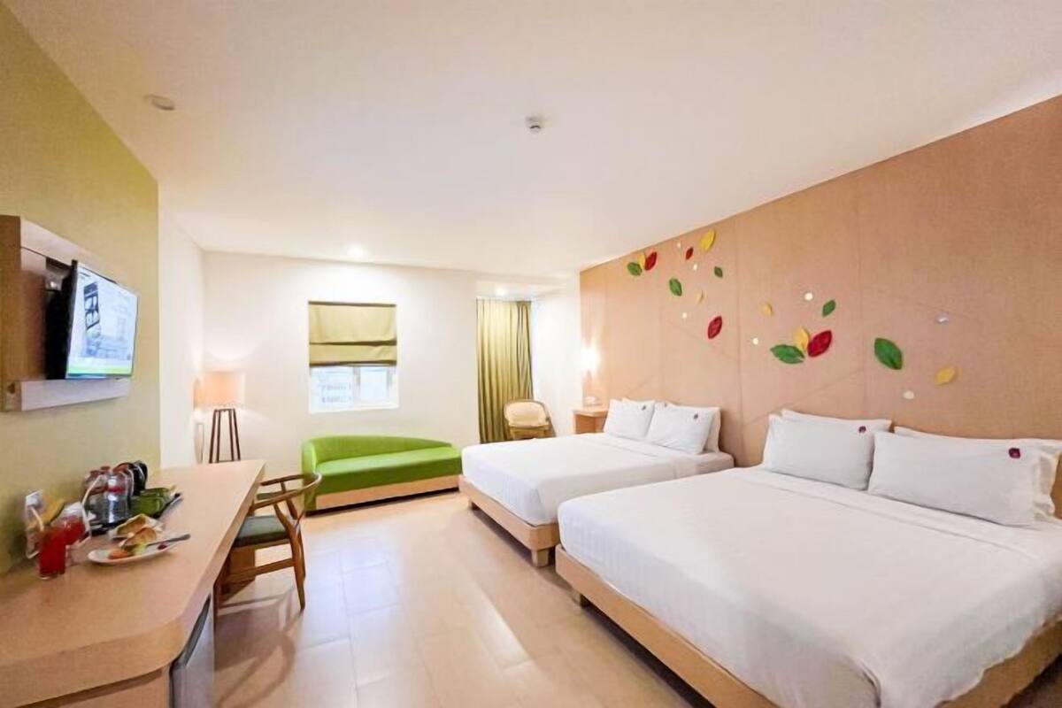In-room safe, desk, soundproofing, WiFi (free)