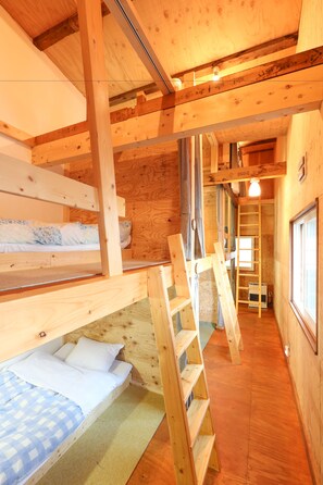 In-room safe, individually decorated, individually furnished, desk - SappoLodge - Hostel (Sapporo)