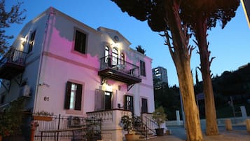 Villa Deluxe | Balcón