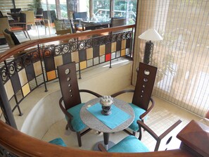 บริเวณนั่งเล่นที่ล็อบบี้