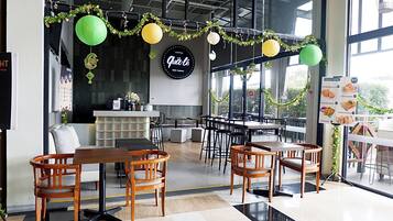 Coffee shop