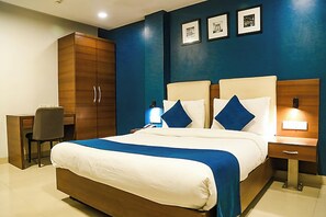 Deluxe Room | Premium bedding, individually furnished, desk, soundproofing - Hotel Concord Galaxy (Mumbai)