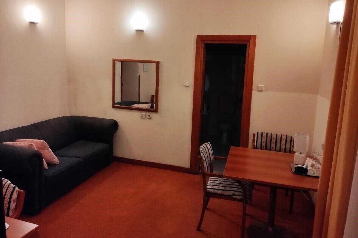 Suite park side, depandance (bedroom and living room)   | 미니바, 객실 내 금고, 책상, 무료 WiFi