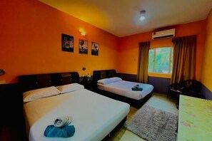 1 bedroom, free WiFi, bed sheets