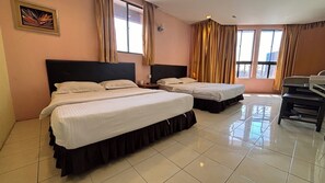 Family Quadruple Room, 2 Queen Beds | Desk, iron/ironing board, free WiFi