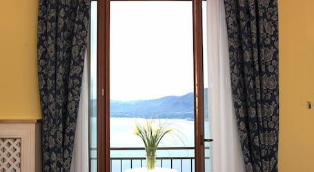 Lake view. Hotel Panorama Ristorante