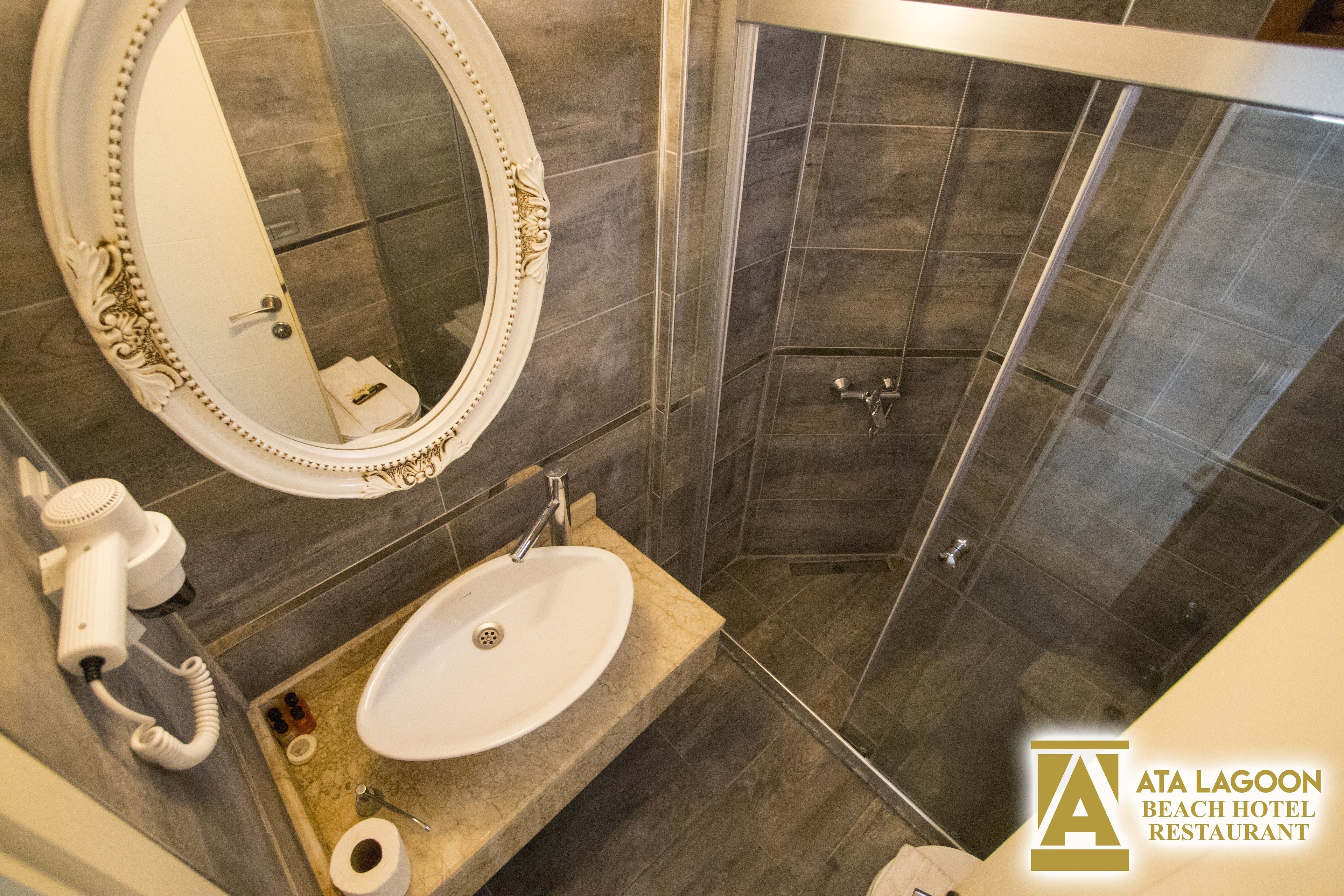 standard double or twin room, 1 double or 2 single beds | bathroom | shower, hair dryer, slippers, towels