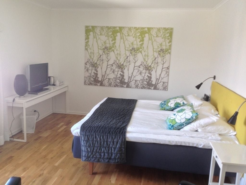 double room | premium bedding, blackout curtains, iron/ironing board, travel cot