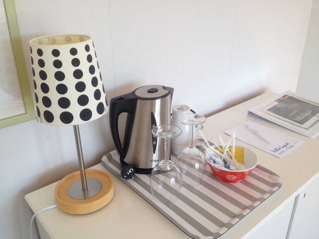 double room | coffee and/or coffee maker