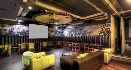 Arsenal Tavern Backpackers
