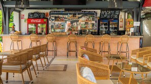 2 bars/lounges, poolside bar - Blue Star Hotel (Fethiye)