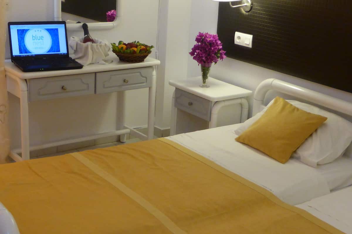 1 bedroom, free wifi, bed sheets