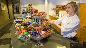 Cafe - Linnasmäki - Hostel (Turku)