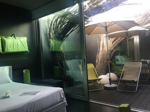 Superior Double or Twin Room, Patio (Room I) | Premium bedding, down comforters, pillowtop beds, in-room safe - miLoft Guest Rooms & Terrace (Milan)