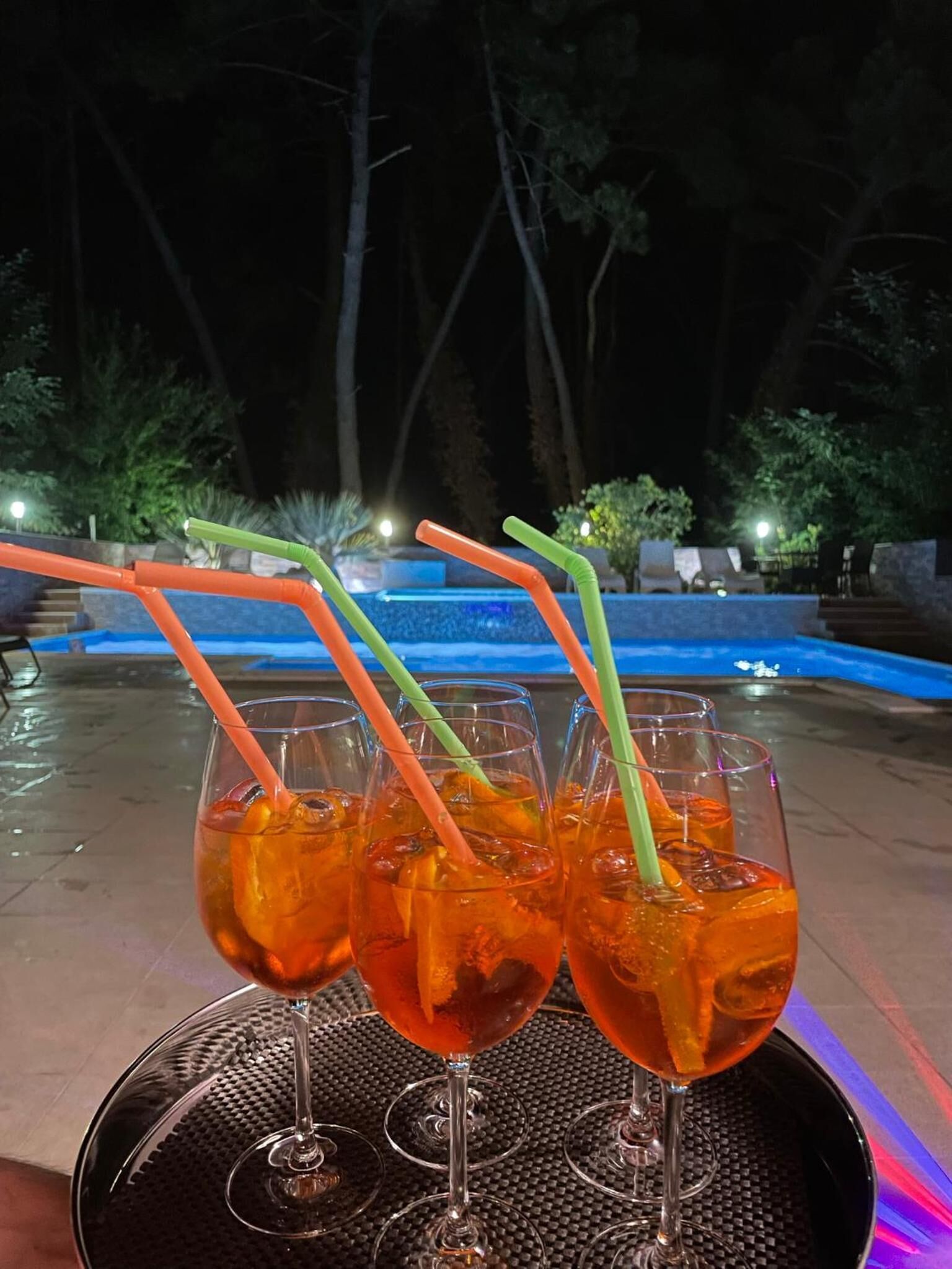 Piscine extérieure en saison