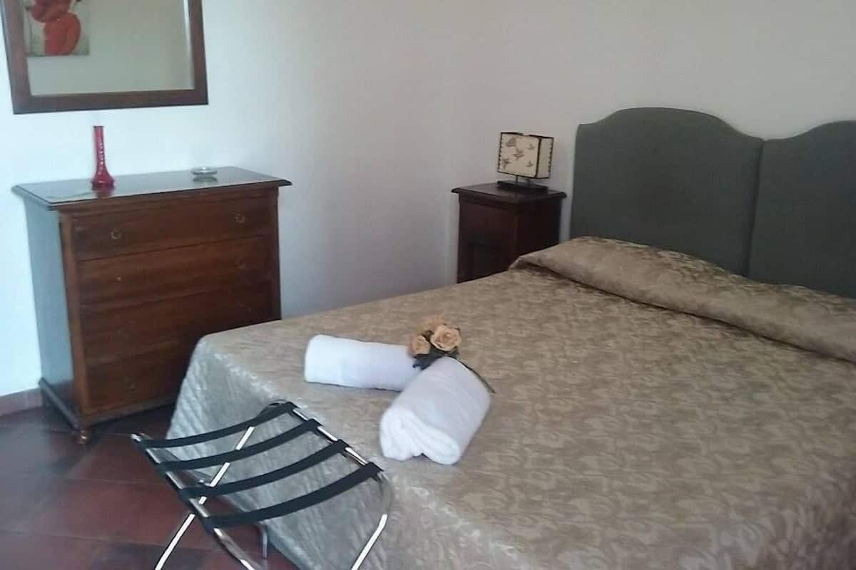 Standard Double Room, 1 Double Bed | Minibar, free cots/infant beds, free WiFi
