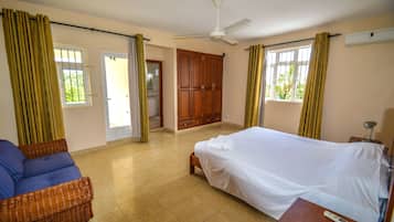 Apartment, 4 Bedrooms | 4 bedrooms, in-room safe, individually decorated, individually furnished