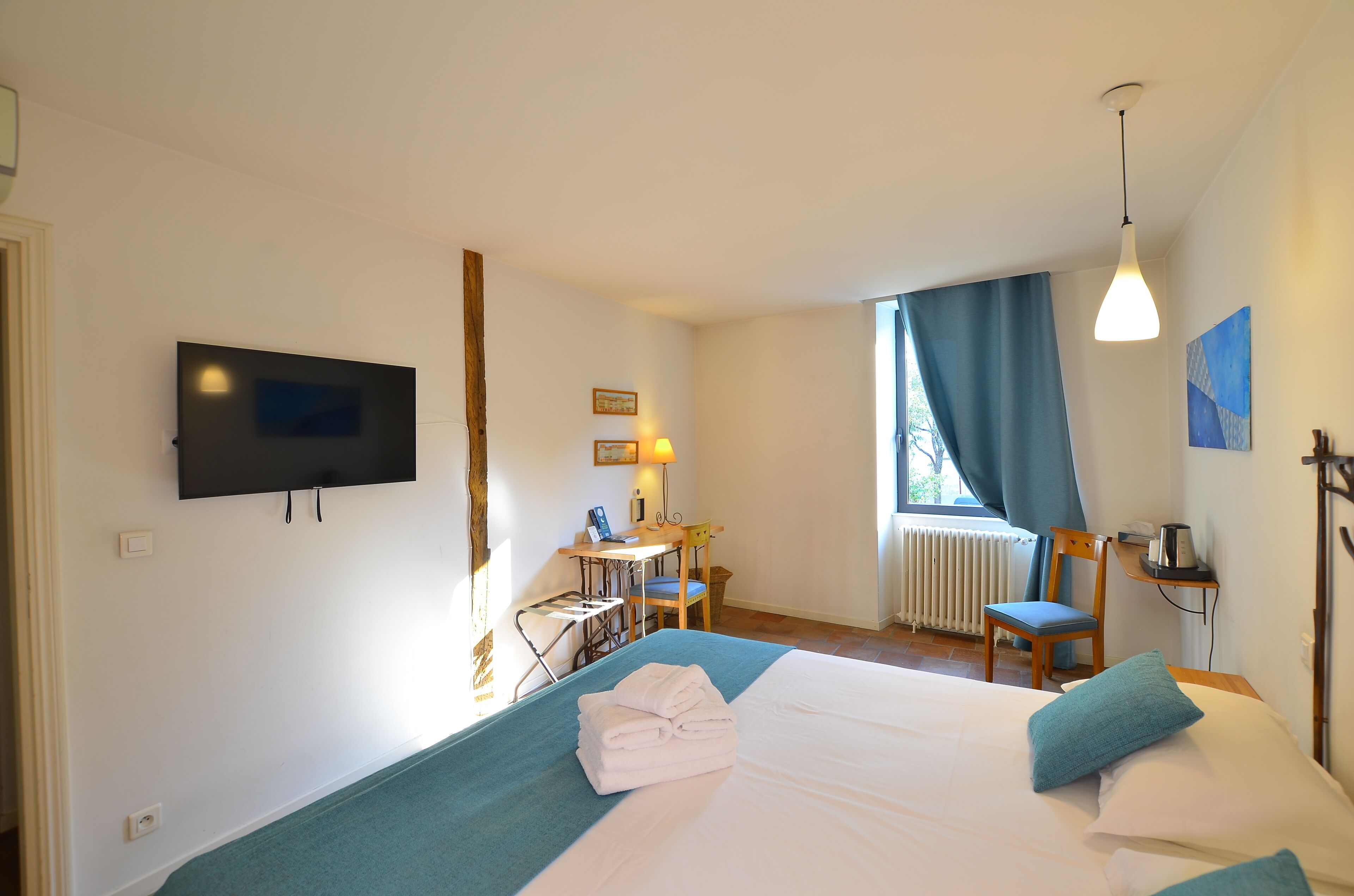 superior double room, air conditioning | desk, free wifi, bed sheets