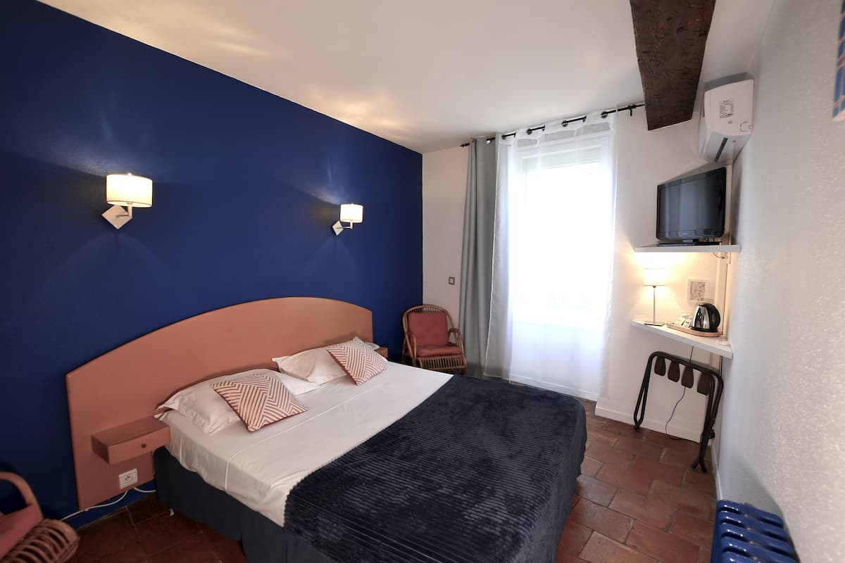 Standard-Doppelzimmer, Klimaanlage, zum Garten hin