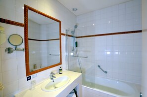 Dobbeltrom for 1 person – standard, aircondition | Bad | Toalettartikler (inkludert), hårføner og håndklær