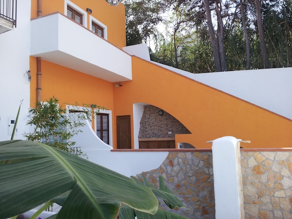 Exterior - La Goletta (Santa Marina Salina)