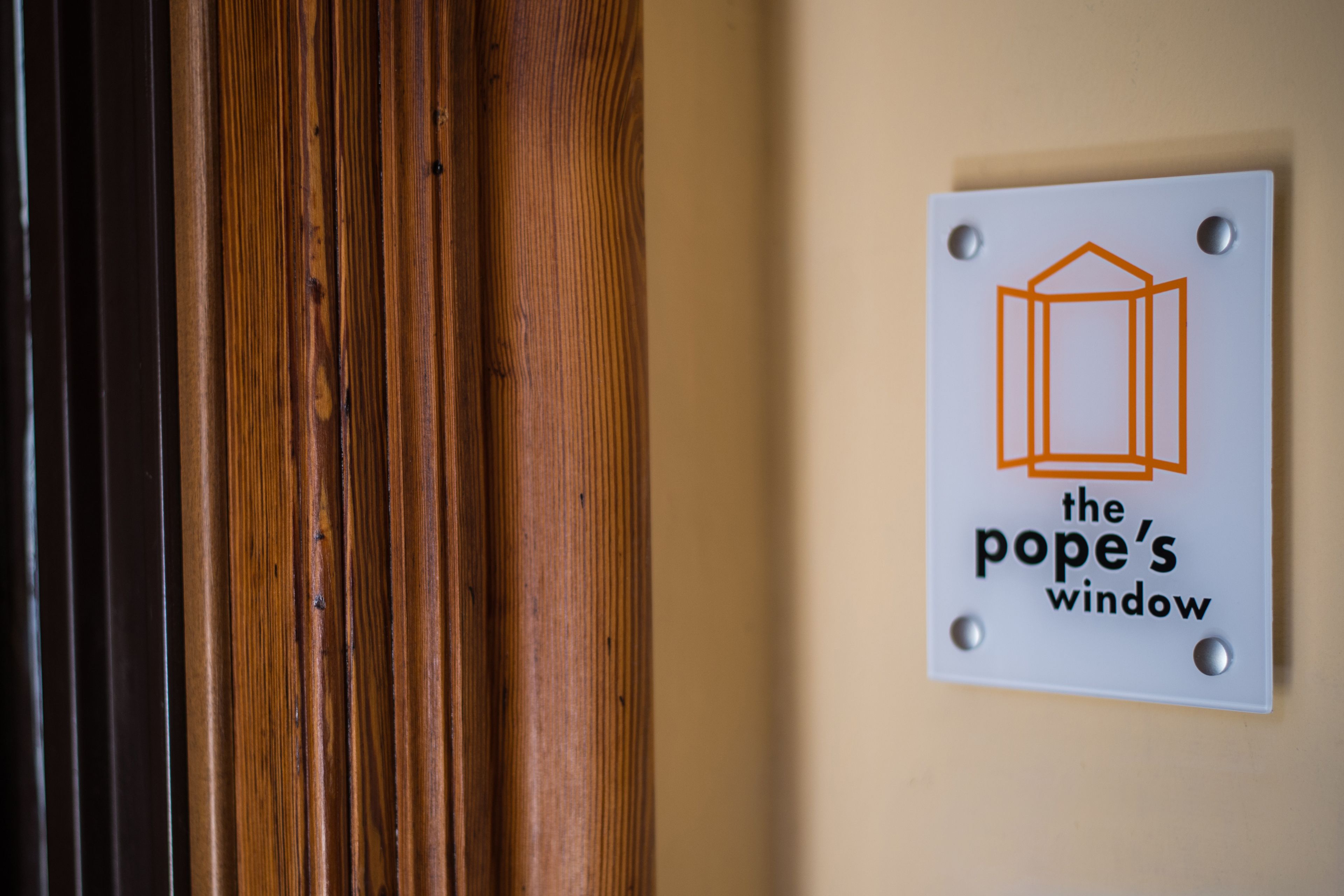 Foto - The Pope's Window