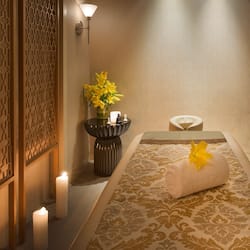 Sauna, hot tub, steam room, body treatments, aromatherapy