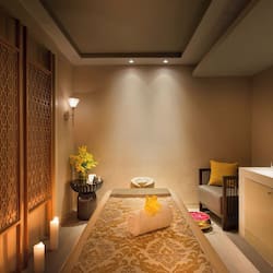 Sauna, hot tub, steam room, body treatments, aromatherapy