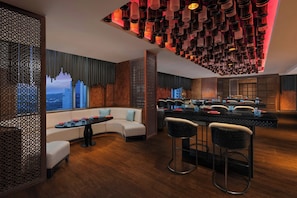 Breakfast, lunch, dinner and brunch served  - Sheraton Hyderabad Hotel (Hyderabad)