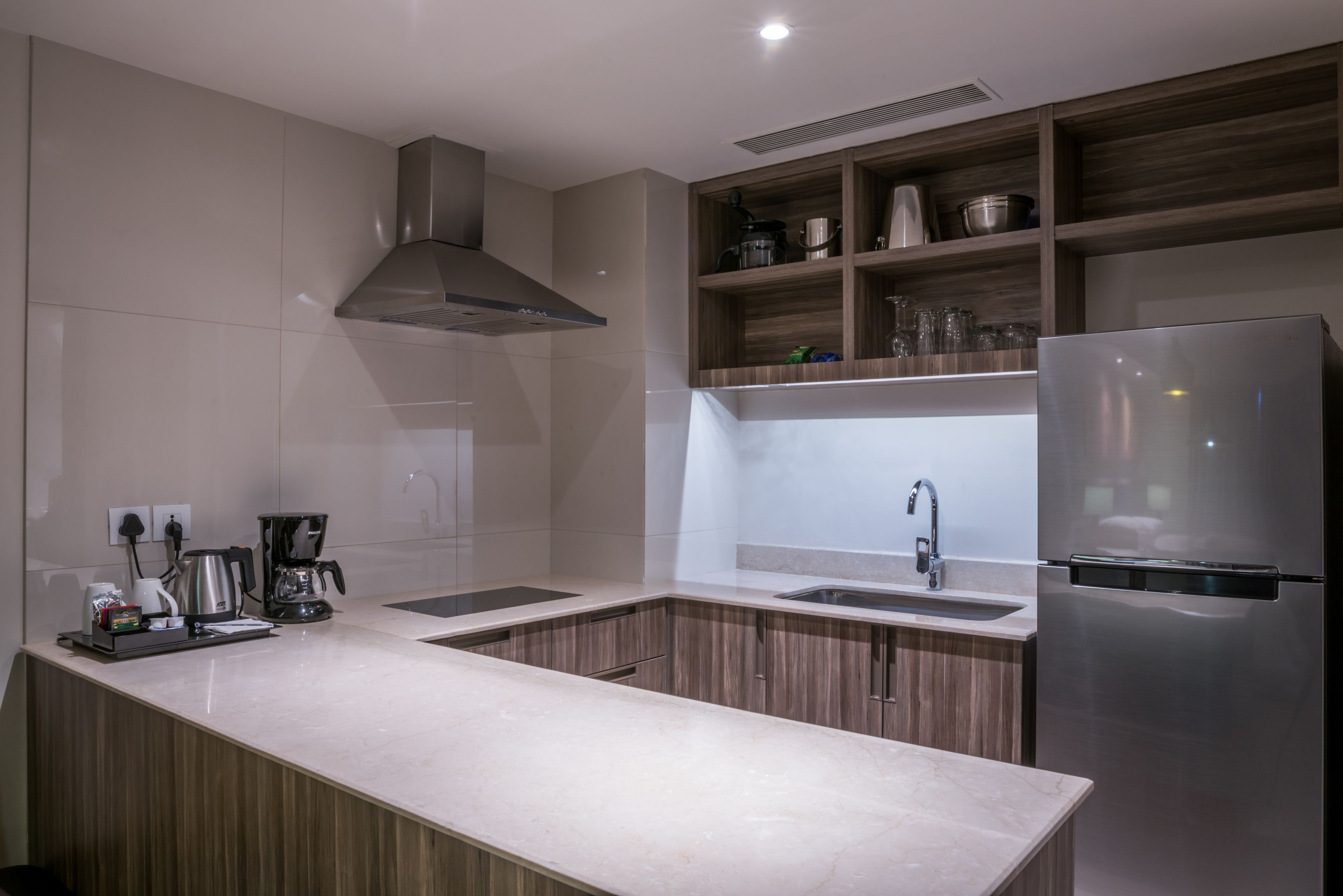 studio, 1 king bed, non smoking | private kitchen | coffee/tea maker, electric kettle, eco-friendly cleaning products