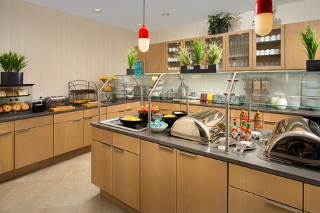 Homewood Suites by Hilton Miami Downtown Brickell - Image 9
