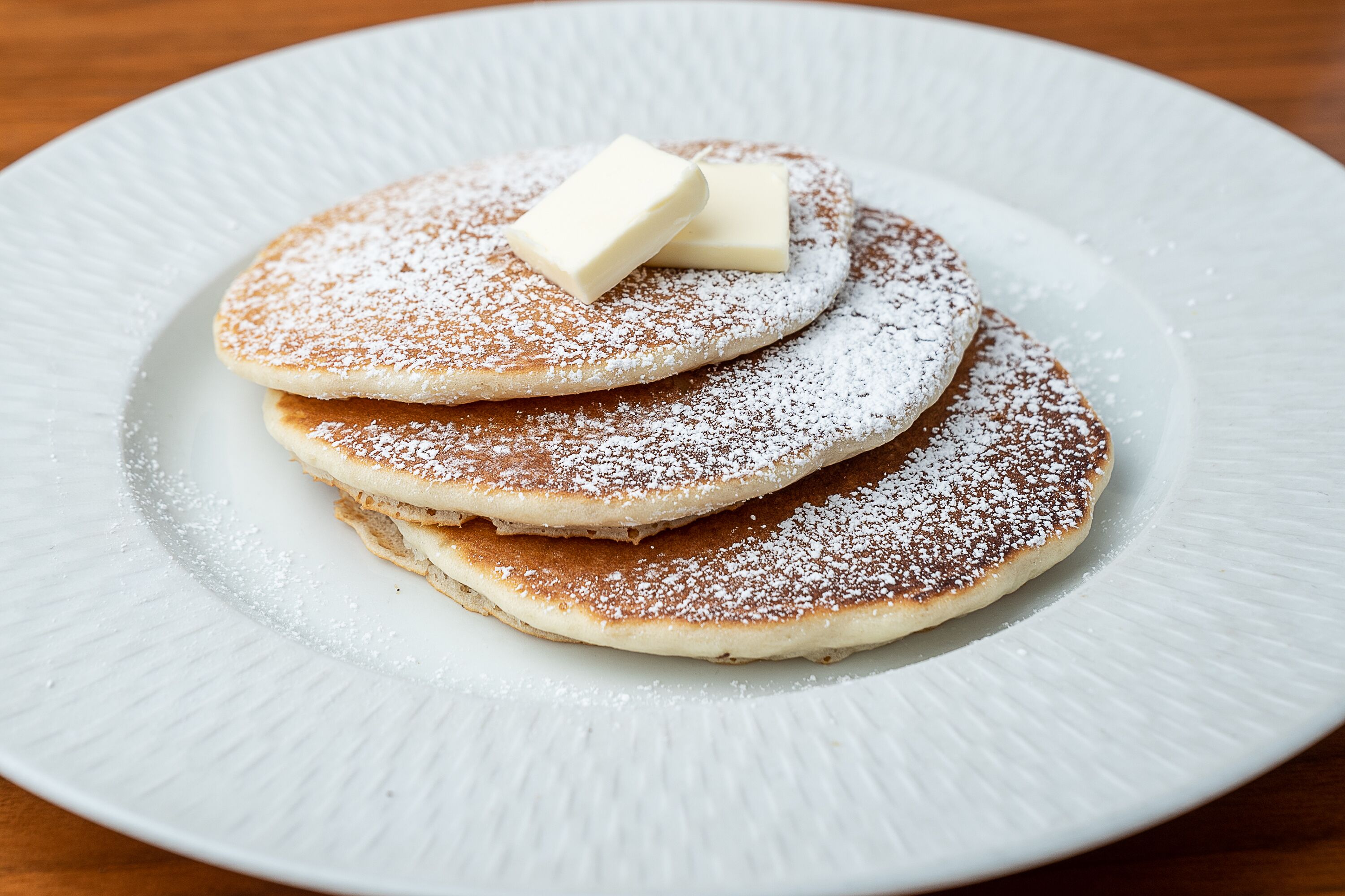 free daily full breakfast