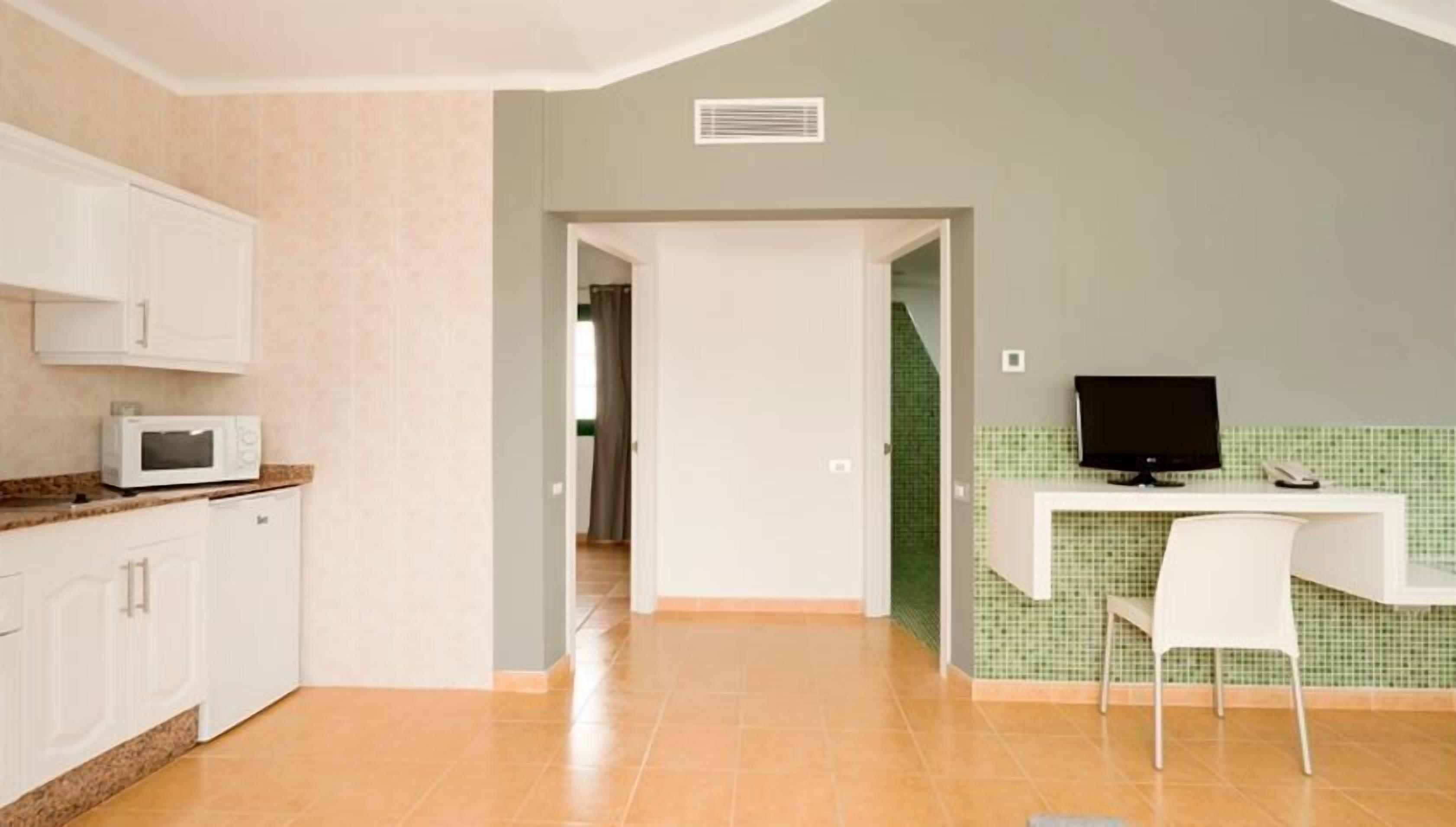 Departamento | 1 habitación, escritorio y espacio para trabajar con laptop 