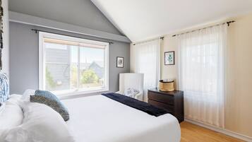 コテージ 4 ベッドルーム | 1 室のベッドルーム、羽毛の掛け布団、セーフティボックス (室内)、WiFi (無料)