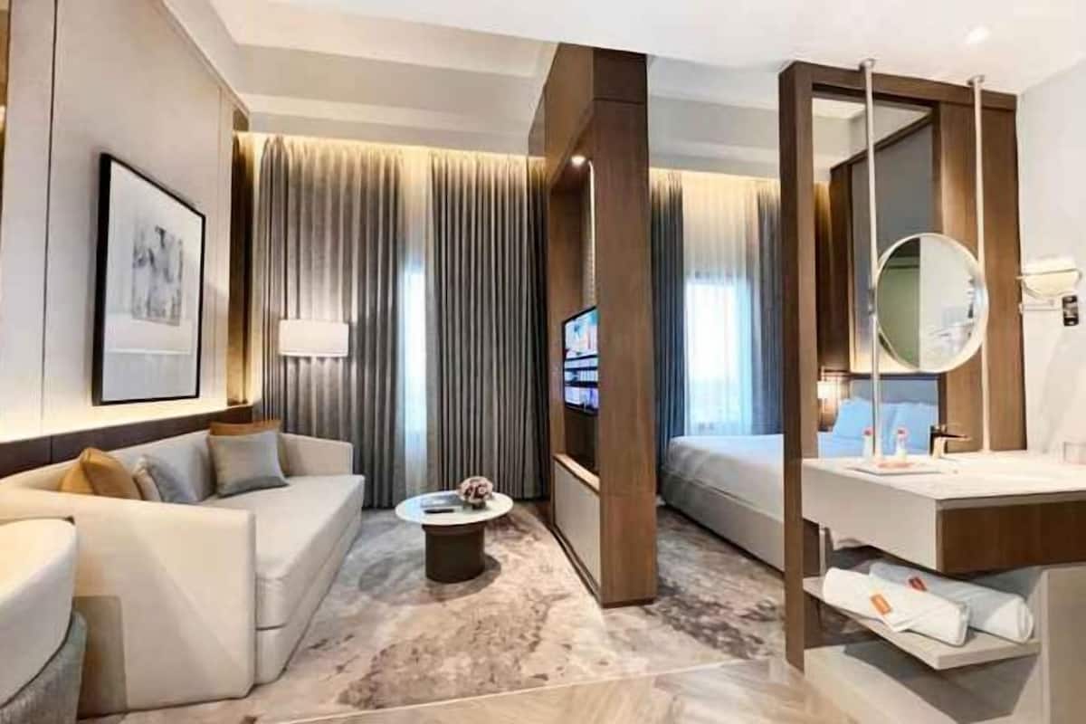 1 bedroom, minibar, in-room safe, desk