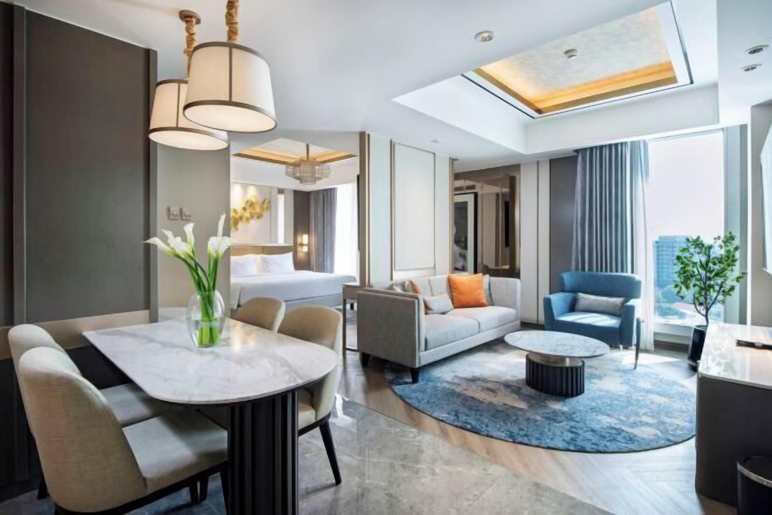 Living area | 42-inch Smart TV with digital channels