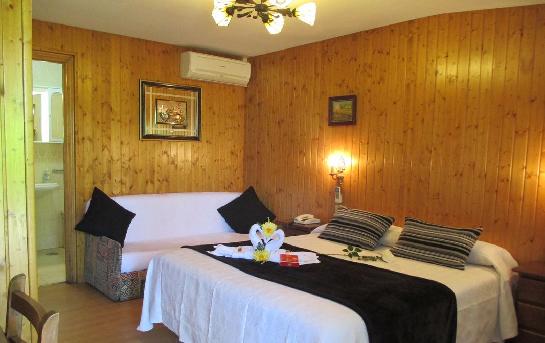 superior double room, 1 double bed, hot tub | minibar, in-room safe, desk, blackout curtains