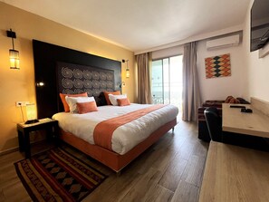 Minibar, desk, laptop workspace, blackout drapes - HAMILTON Agadir (Agadir)