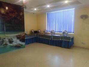 Restaurant - Hotel Castle Blue (New Delhi)