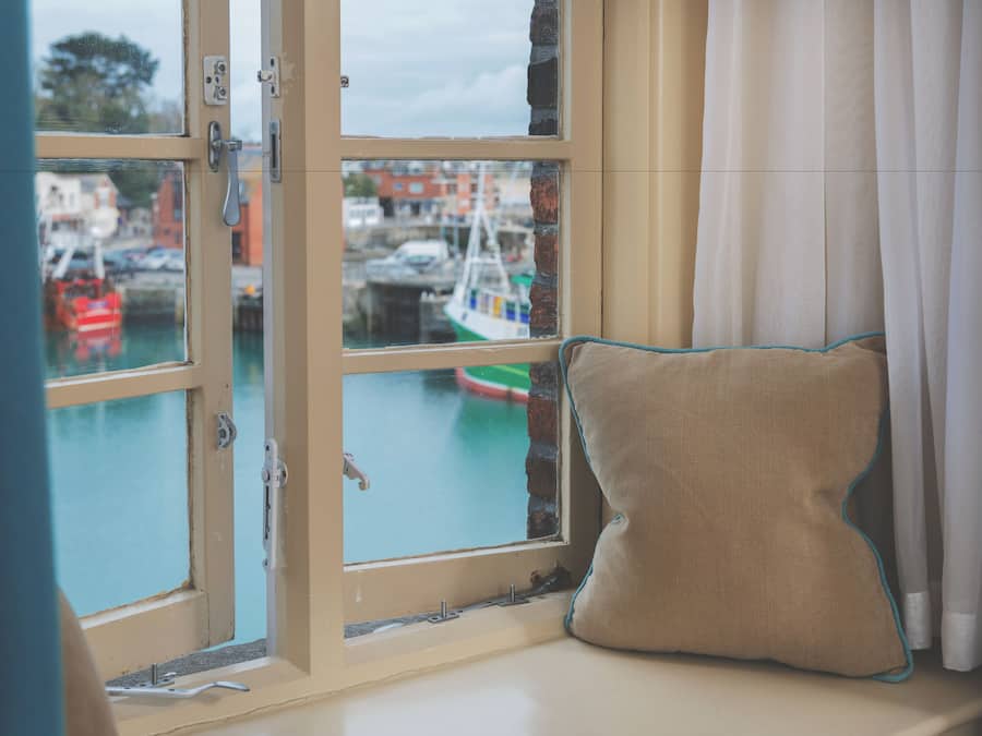 Schreibtisch, Bügeleisen/Bügelbrett, kostenloses WLAN, Bettwäsche