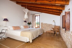 Apartemen (2 People) | Brankas dan didekorasi berbeda-beda