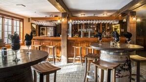 Bar (en la propiedad)