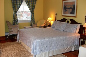 Pebble Beach Room, 1 King Bed, Sea View | 1 bedroom, premium bedding, iron/ironing board, free WiFi - The Seafarer Inn (Rockport)