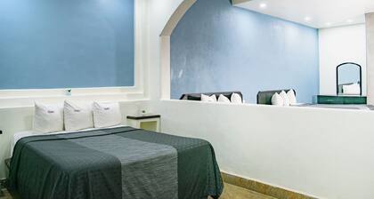 Hotel Villas de Santiago Inn