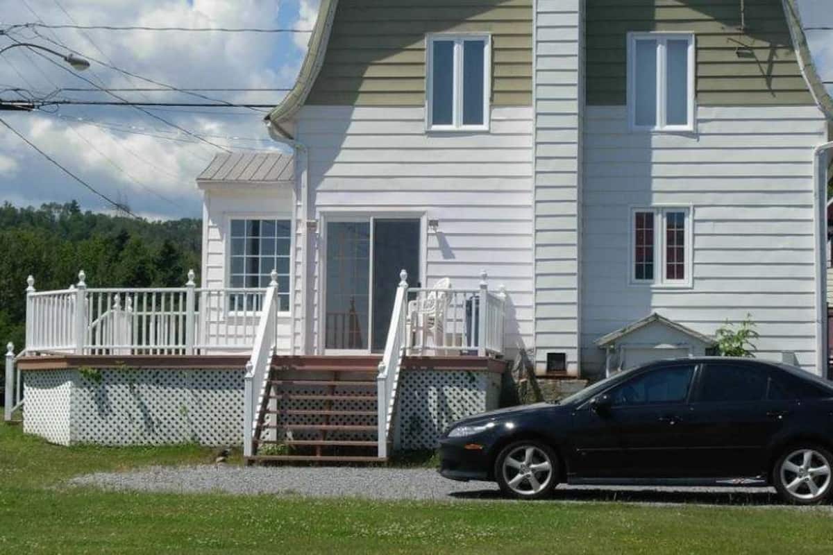 Chalet, 4 Bedrooms | Rollaway beds, free WiFi, bed sheets