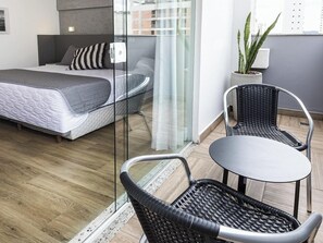 Tomannsrom – superior | Minibar, safe på rommet, skrivebord for bærbar PC og wi-fi (inkludert)