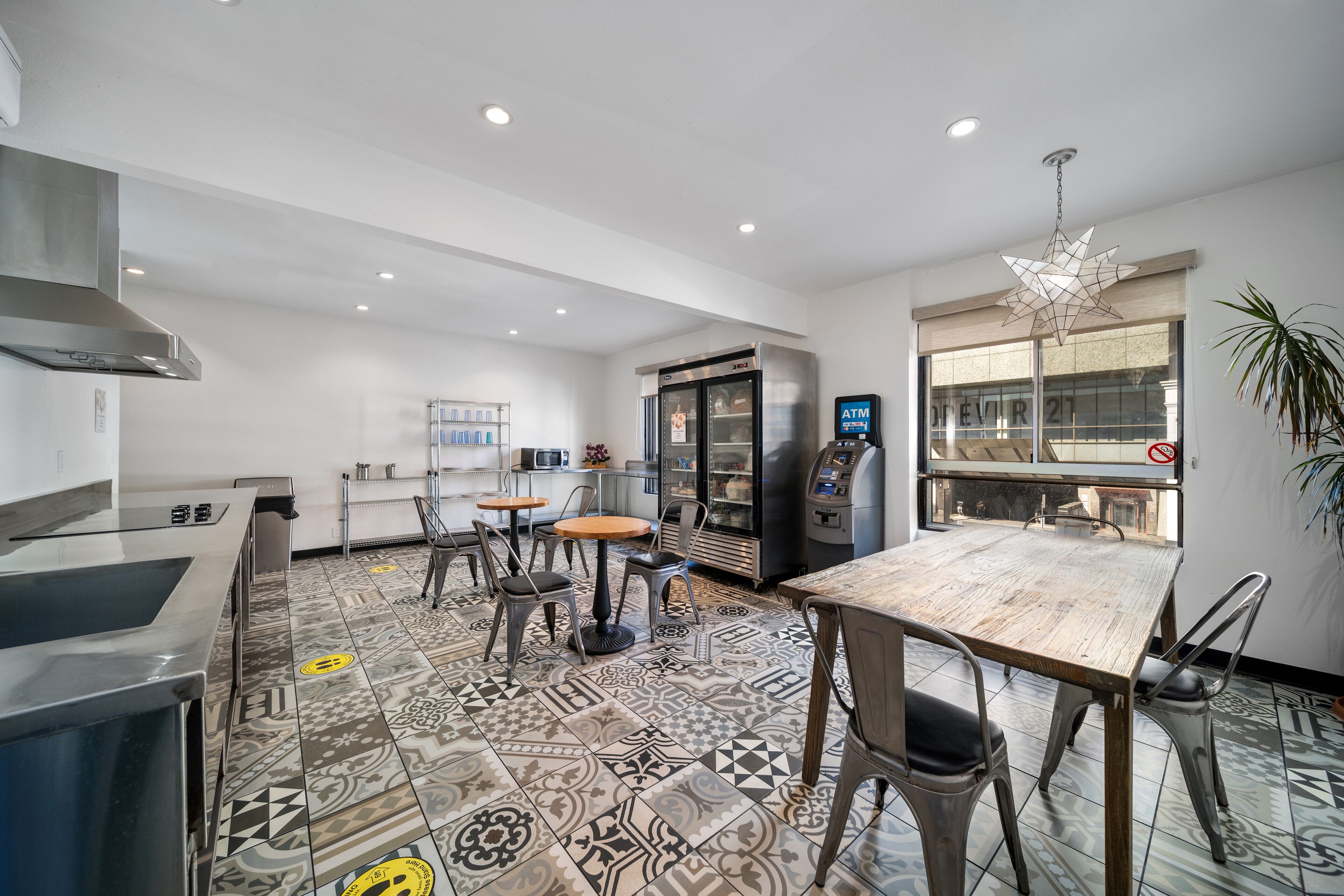 Photo - Samesun Hollywood Hotel & Hostel