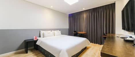 Standard Double Room, Ocean View | Langsir/tirai gelap terus, Wi-fi percuma 