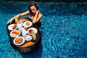 Villa, 1 chambre, piscine privée | Restauration dans la chambre