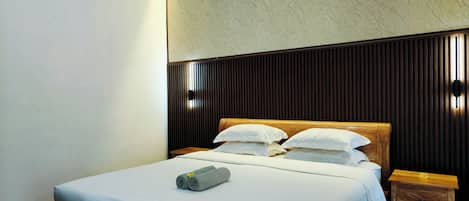Quarto casal superior | Escrivaninha, quartos à prova de som, Wi-Fi de cortesia, roupa de cama
